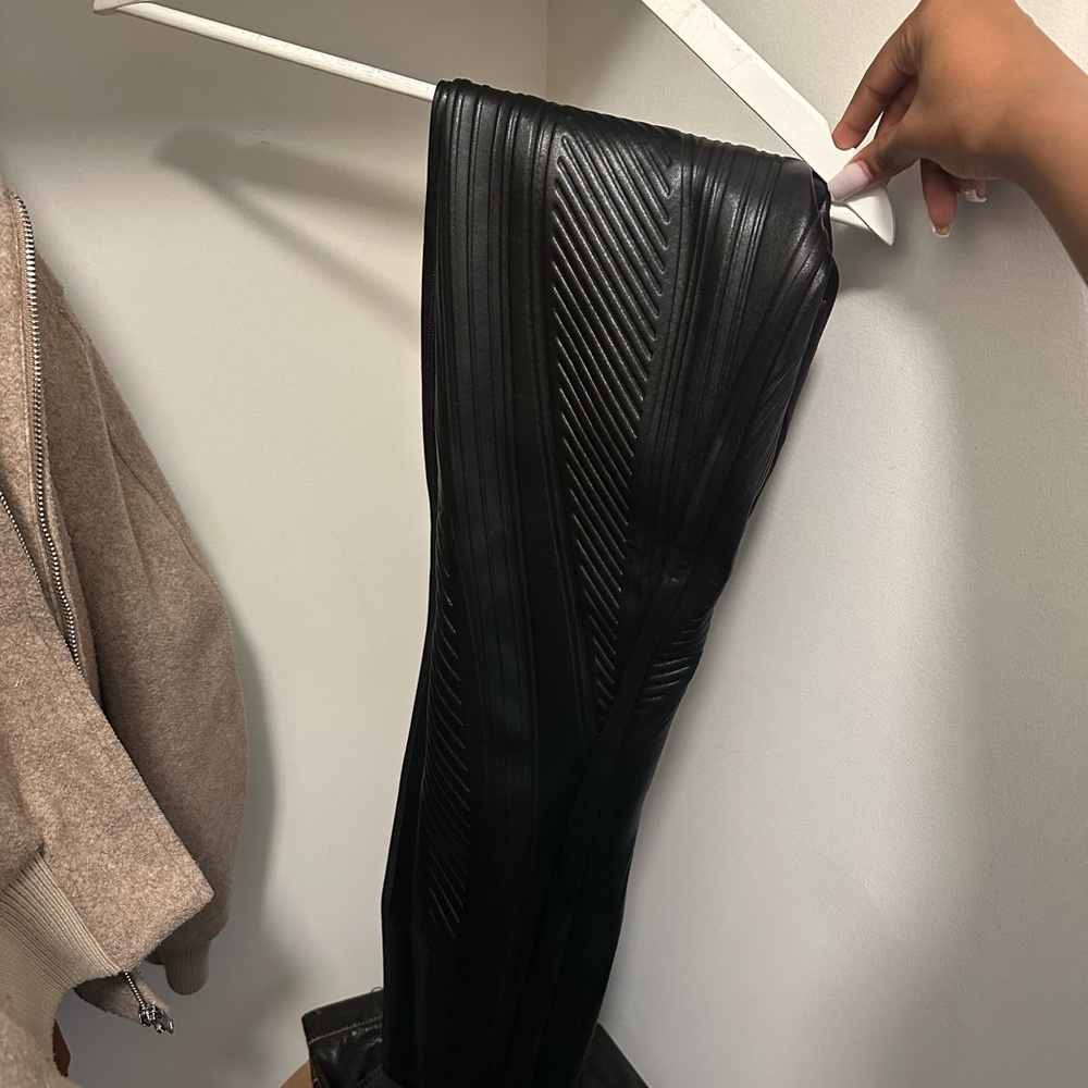 Mugler Black Textured Leggings